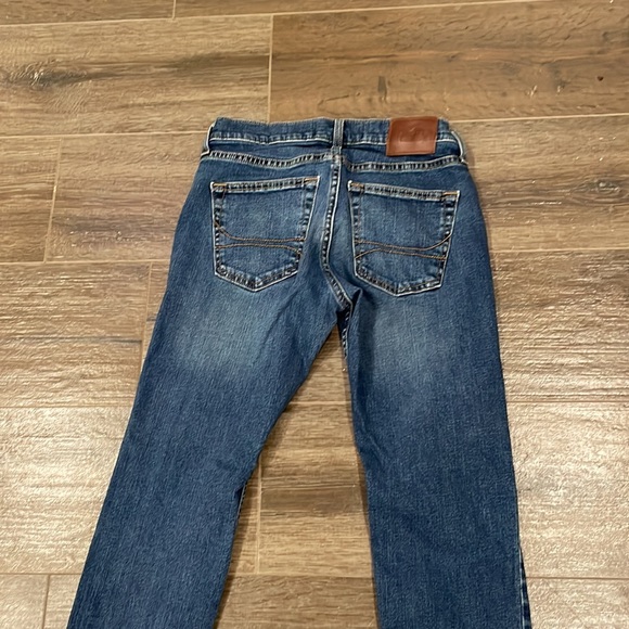 Hollister jeans size 28x30 - Picture 4 of 4